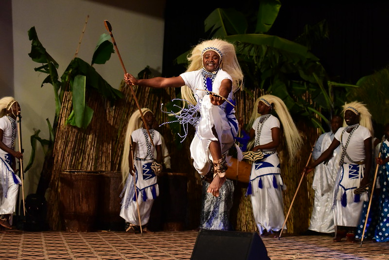 Intore en Ballet nacional de Ruanda